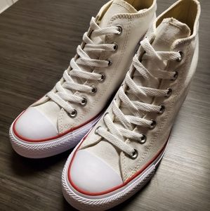 ***SOLD!!!!*** Converse hidden wedges size 8.5